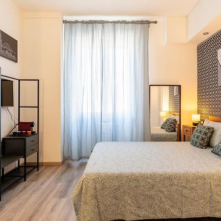 Livorno Central And Modern 2 Apts & 1 Room! Eksteriør billede